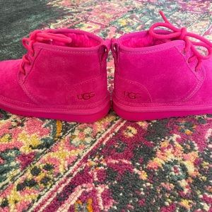 UGG kids Neumel II pink size 13. Never worn, brand new in box.